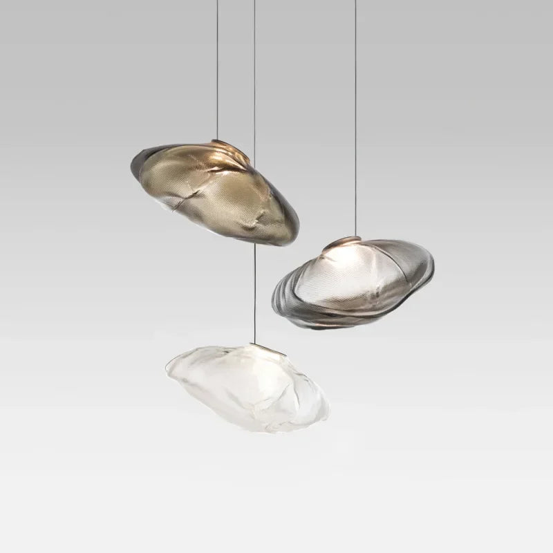 Suspension galet de verre ambré, transparent ou fumé – Bosa allumée
