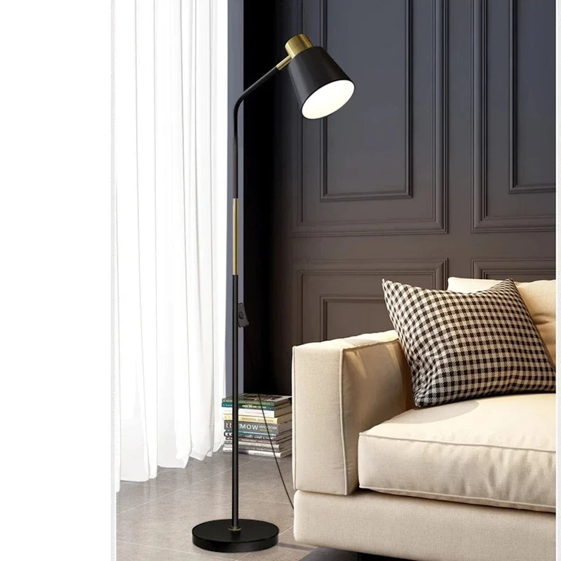 Montpazier, liseuse orientable, touches dorées, en situation