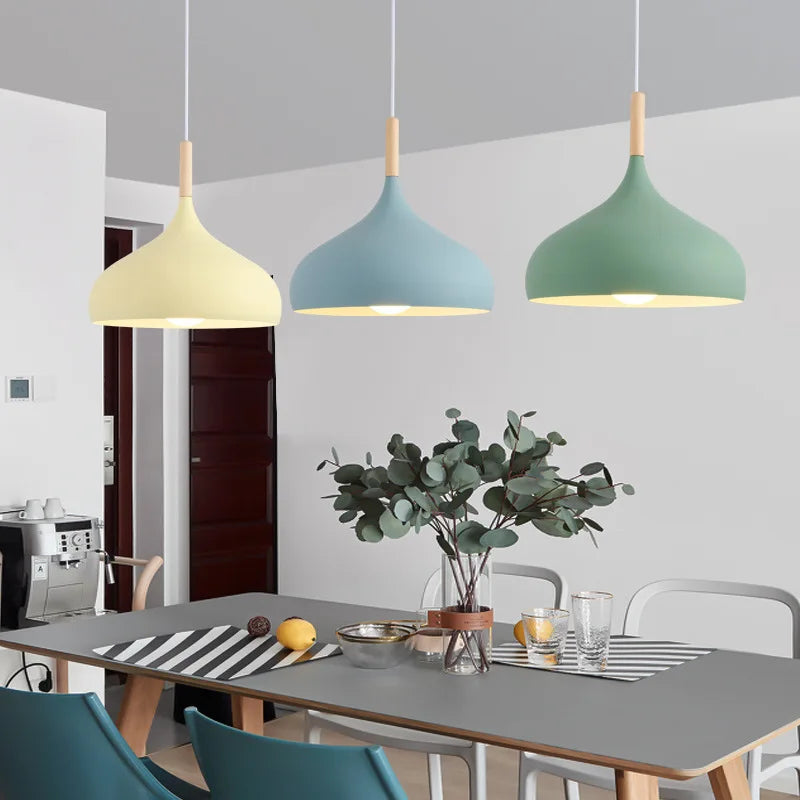 Suspension cloche en métal pastel scandinave – Procida, vue d’ambiance