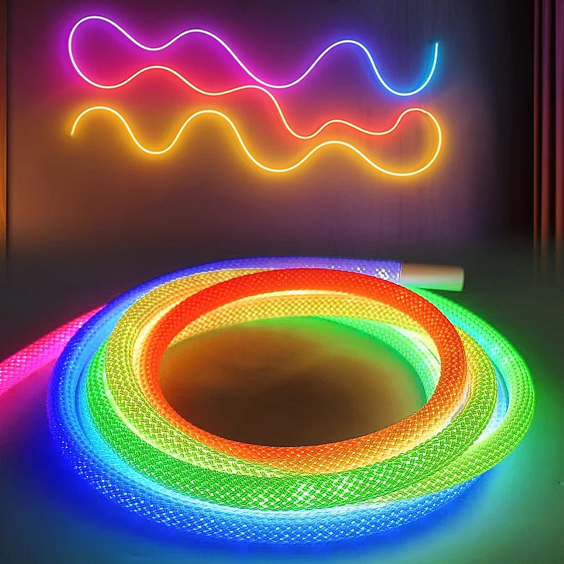 Luri, corde lumineuse ronde gainée de nylon, en situation