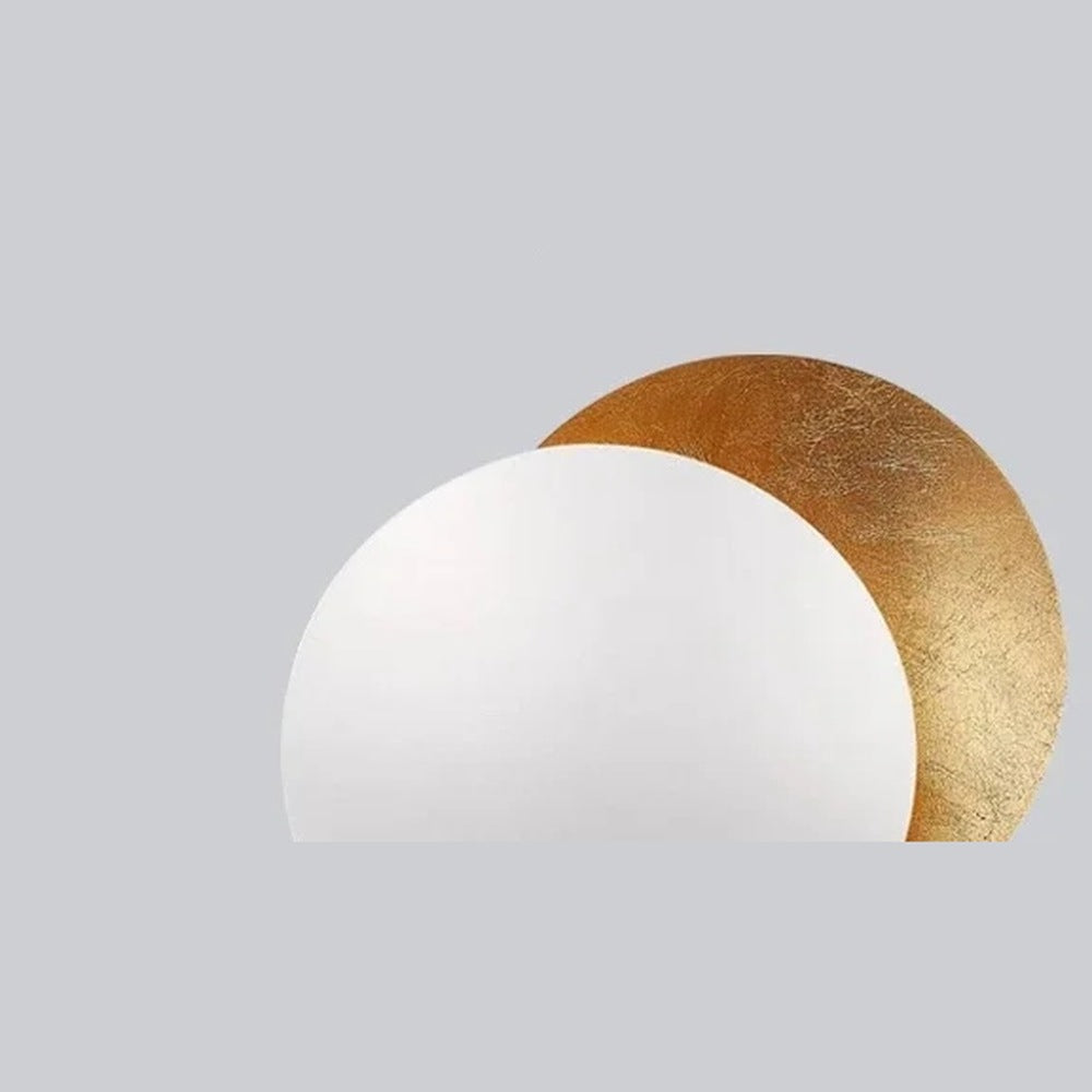 Applique éclipse en feuille d'or, Ø 20 ou 25 cm – Aso, finition blanc et feuille d'or, Ø 25 cm