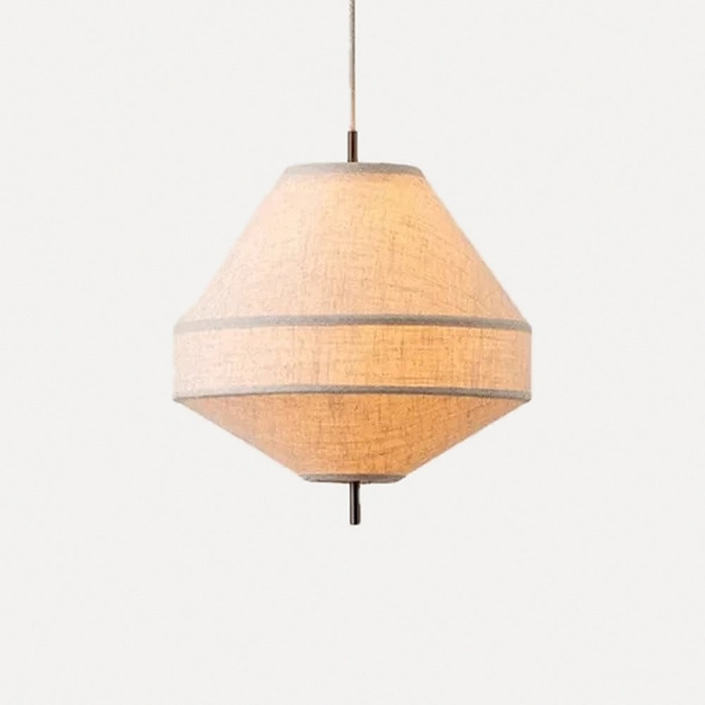 Suspension toupie en tissu, style wabi-sabi – Atami, sur fond blanc