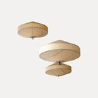 Suspension toupie en tissu, style wabi-sabi – Atami, sur fond clair