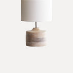Lampe à poser pied en bois cérusé et abat-jour blanc – Barbizon, sur fond blanc