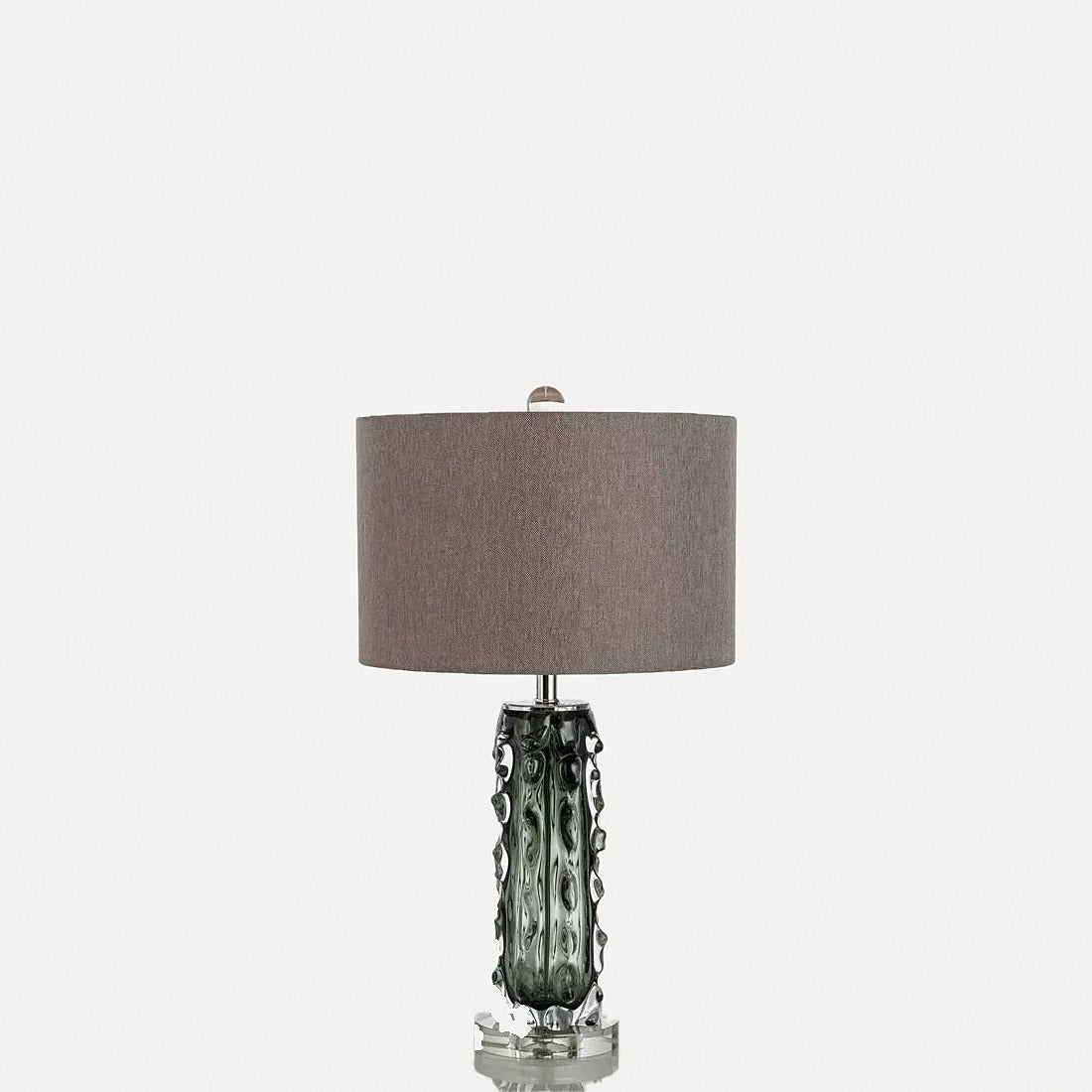 Lampe à poser en verre soufflé coloré et abat-jour – Bevagna, finition colonne fumée sculptée, abat-jour gris