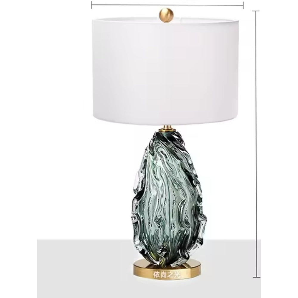 Lampe à poser en verre soufflé coloré et abat-jour – Bevagna, finition cristal vert facetté, abat-jour blanc