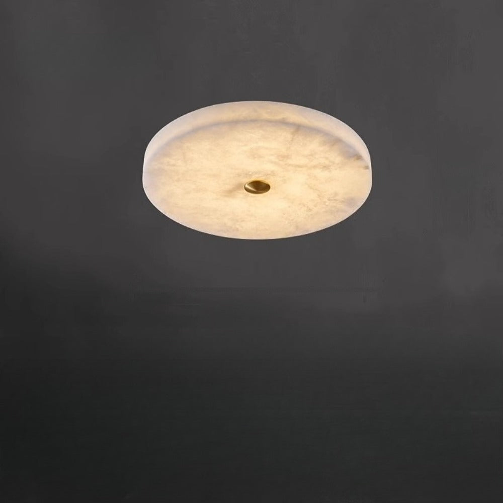 Plafonnier disque en albâtre, extra-plat – Carrare, sur fond clair