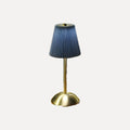 Lampe sans fil à abat-jour plissé, rouge, grège ou bleu – Cavalaire, finition bleu