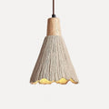 Suspension cône en ciment texturé et bois – Cuenca, finition cône Ø 16 cm / Blanc chaud