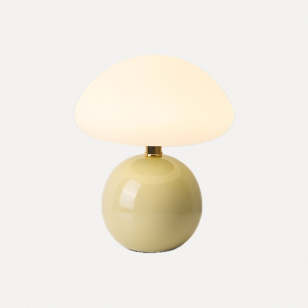 Lampe à poser champignon, pied en céramique – Grasse, sur fond blanc