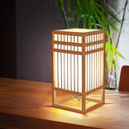 Lampe à poser lanterne en bambou, style japonais – Hakata allumée