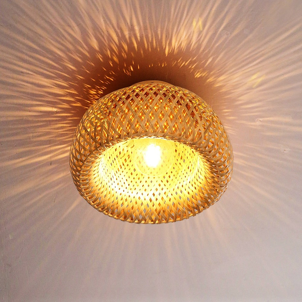 Plafonnier en bambou et osier tressés, Ø 20 ou 30 cm – Hiraizumi allumé
