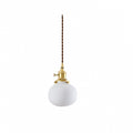 Suspension en céramique blanche plissée japonaise – Kanazawa, finition boule cannelée Ø 14 cm / Ampoule LED 4 W blanc chaud