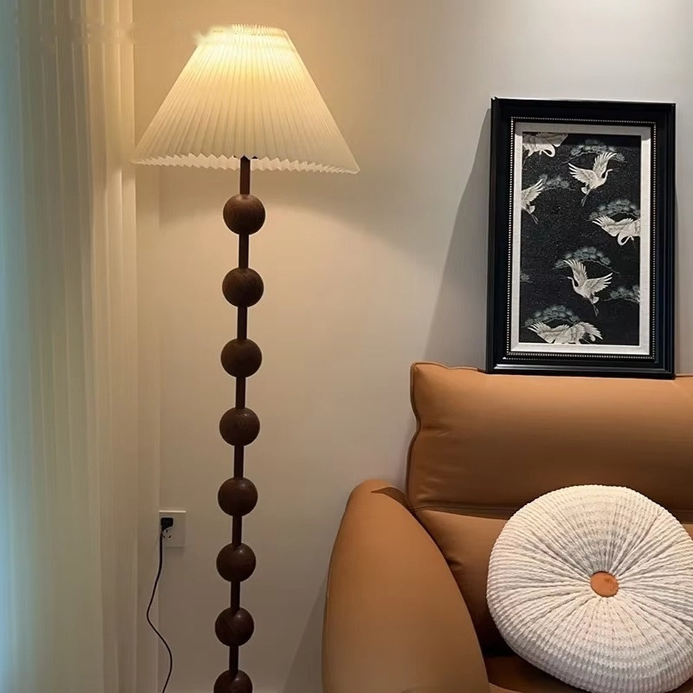 Lampadaire bambou massif et abat-jour en tissu, cinq modèles – Kawagoe, vue d’ambiance