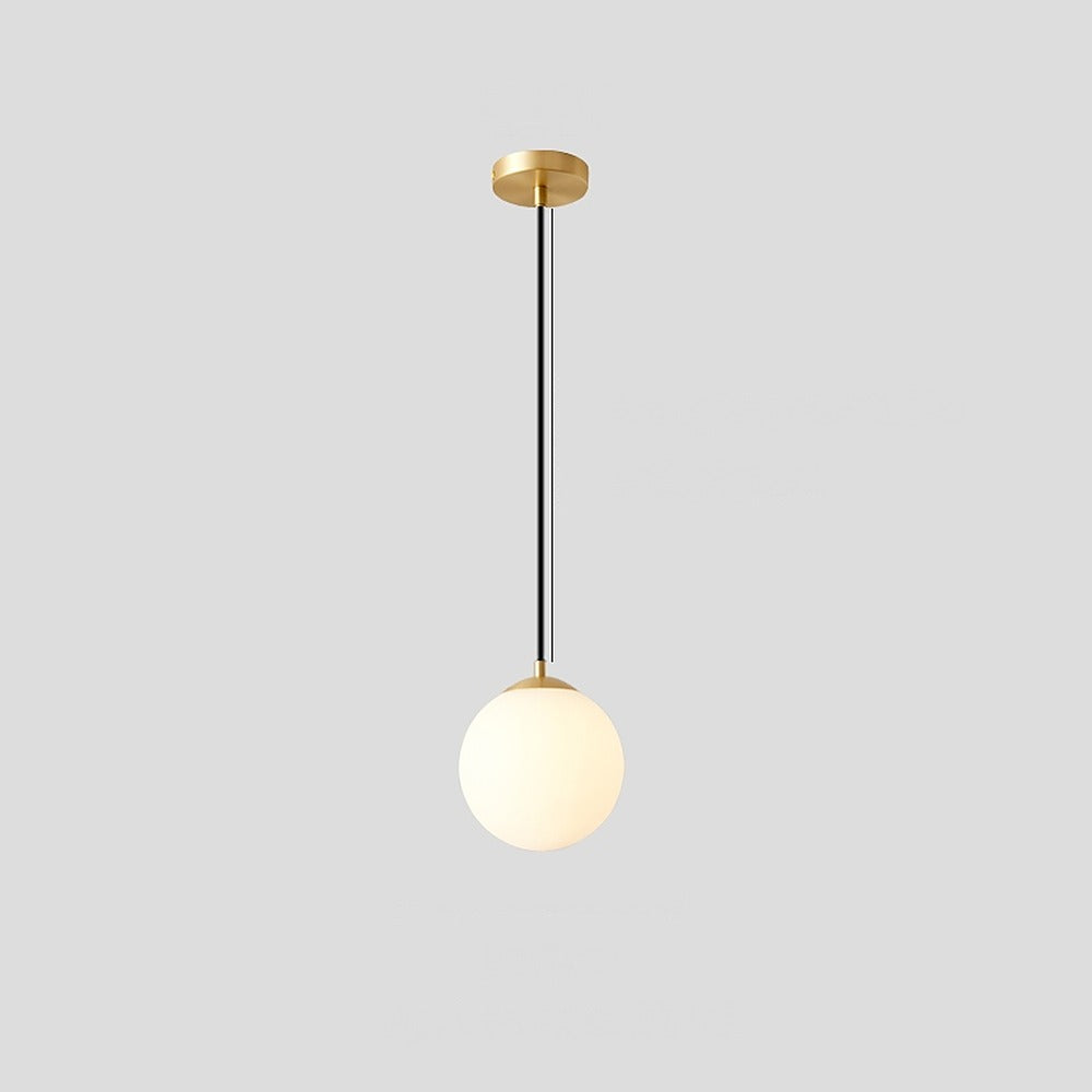 Suspension globe en verre opalin, Ø 10 à 25 cm – Marais, finition doré, Ø 15 cm / Blanc chaud