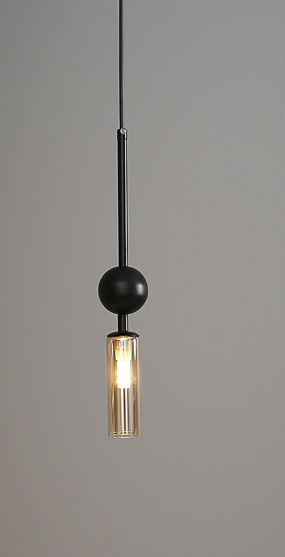 Suspension tube de verre et sphère, dorée ou noire – Montaigne, finition noir, verre ambré