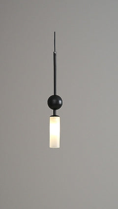 Noir, verre opalin