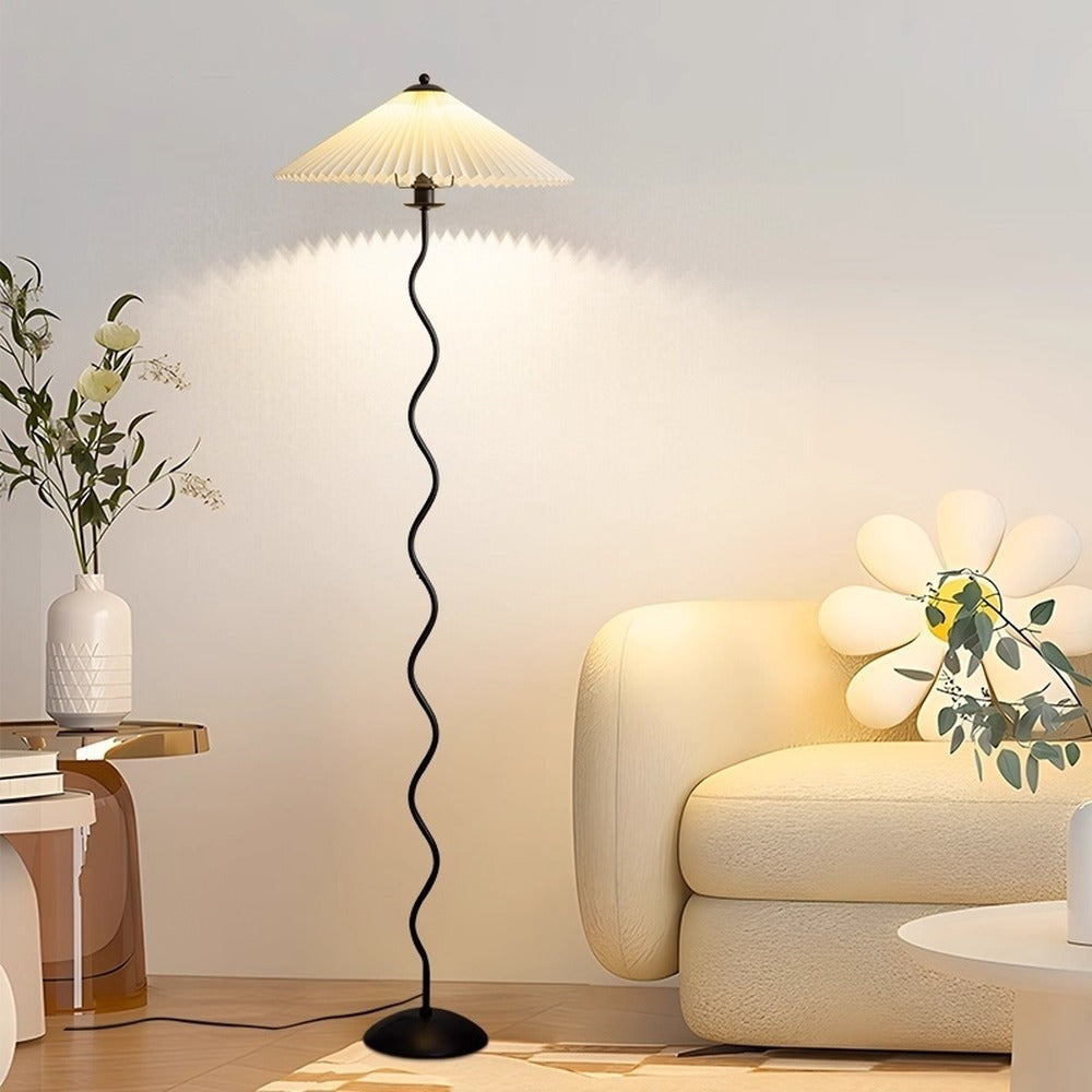 Lampadaire abat-jour plissé, blanc, vert ou beige – Onomichi, vue d’ambiance