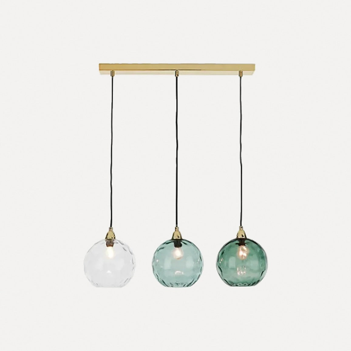 Suspension globes en verre coloré, 1 à 5 lumières – Positano, finition trio sur rampe, vert et transparent / Dorée