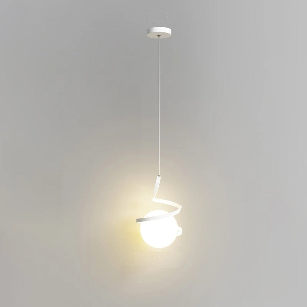 Suspension spirale et globe opalin – Sanary, finition blanc
