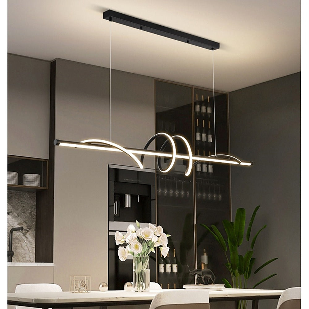 Lustre LED trait de lumière en vague, 100 ou 120 cm – Serrant, vue d’ambiance