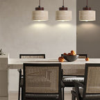 Suspension cylindre en travertin, esprit wabi-sabi – Shima, vue d’ambiance