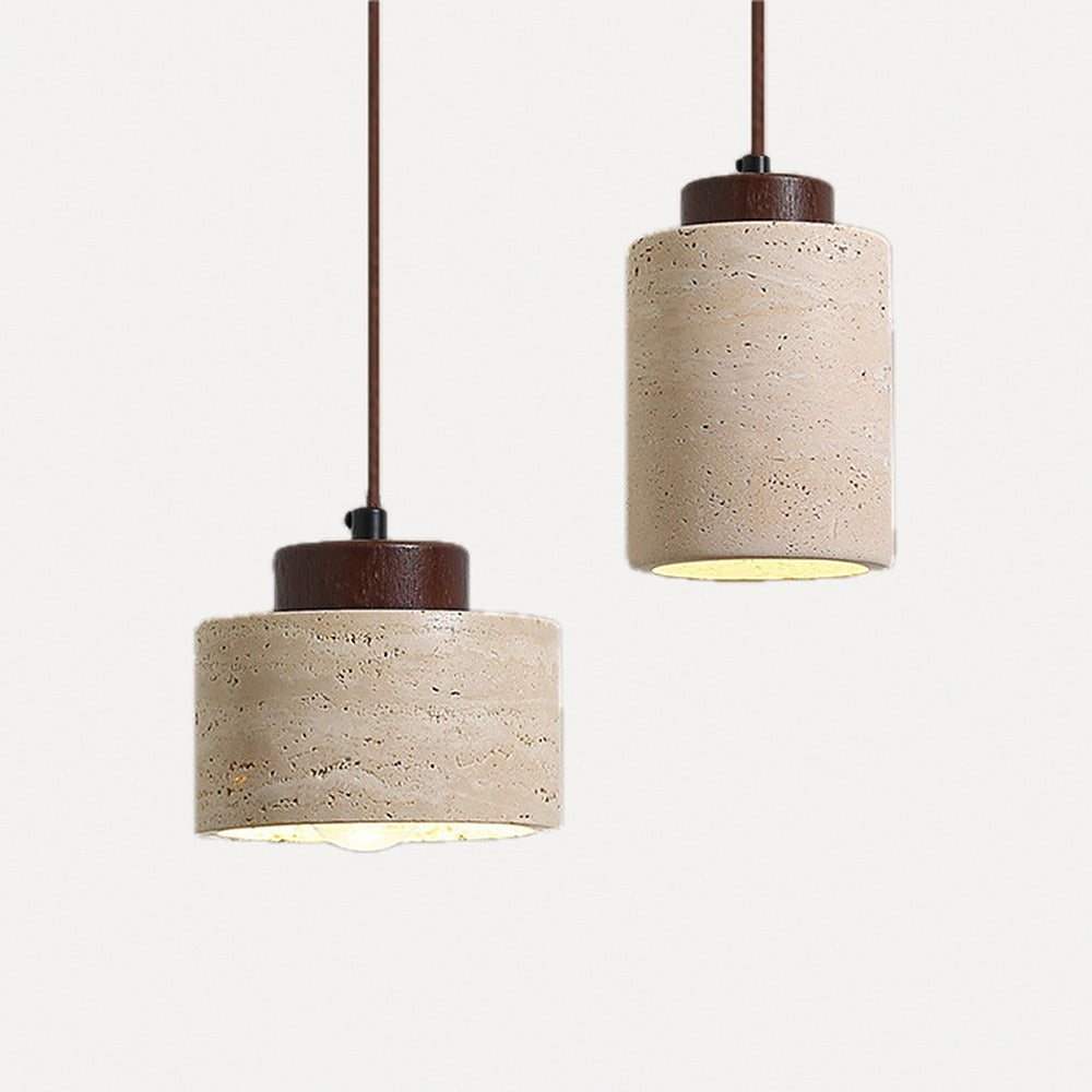 Suspension cylindre en travertin, esprit wabi-sabi – Shima, sur fond blanc