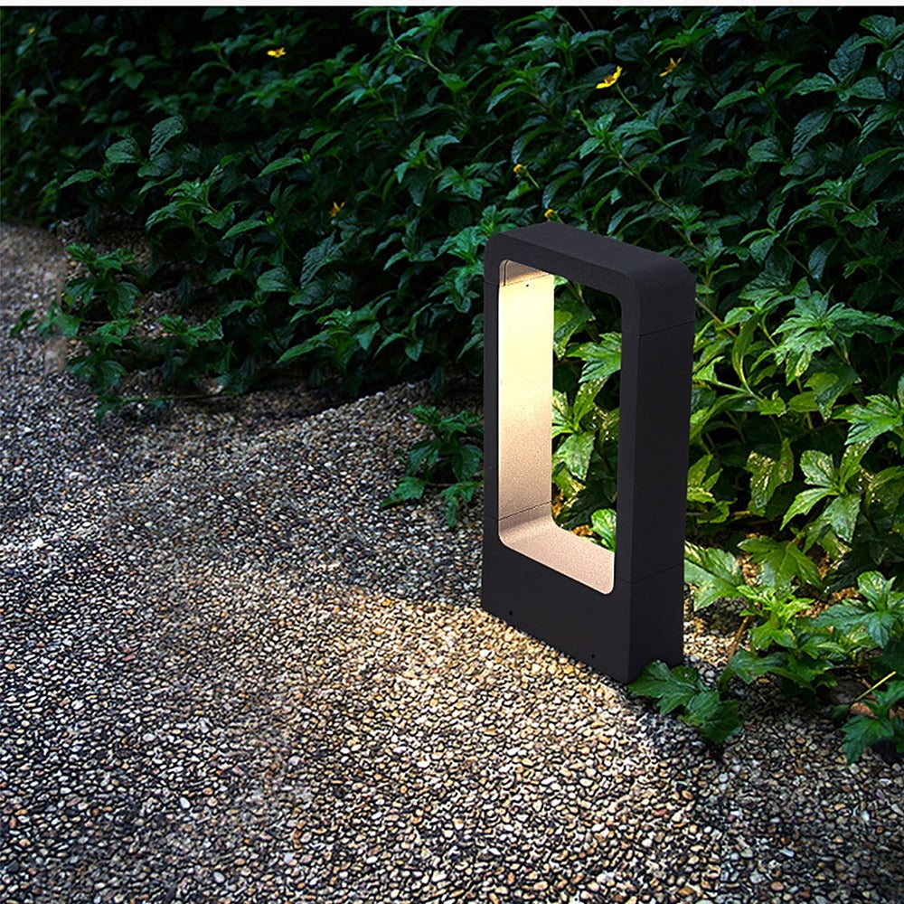 Borne de jardin cadre en aluminium noir, 30 à 80 cm – Soulac, vue d’ambiance