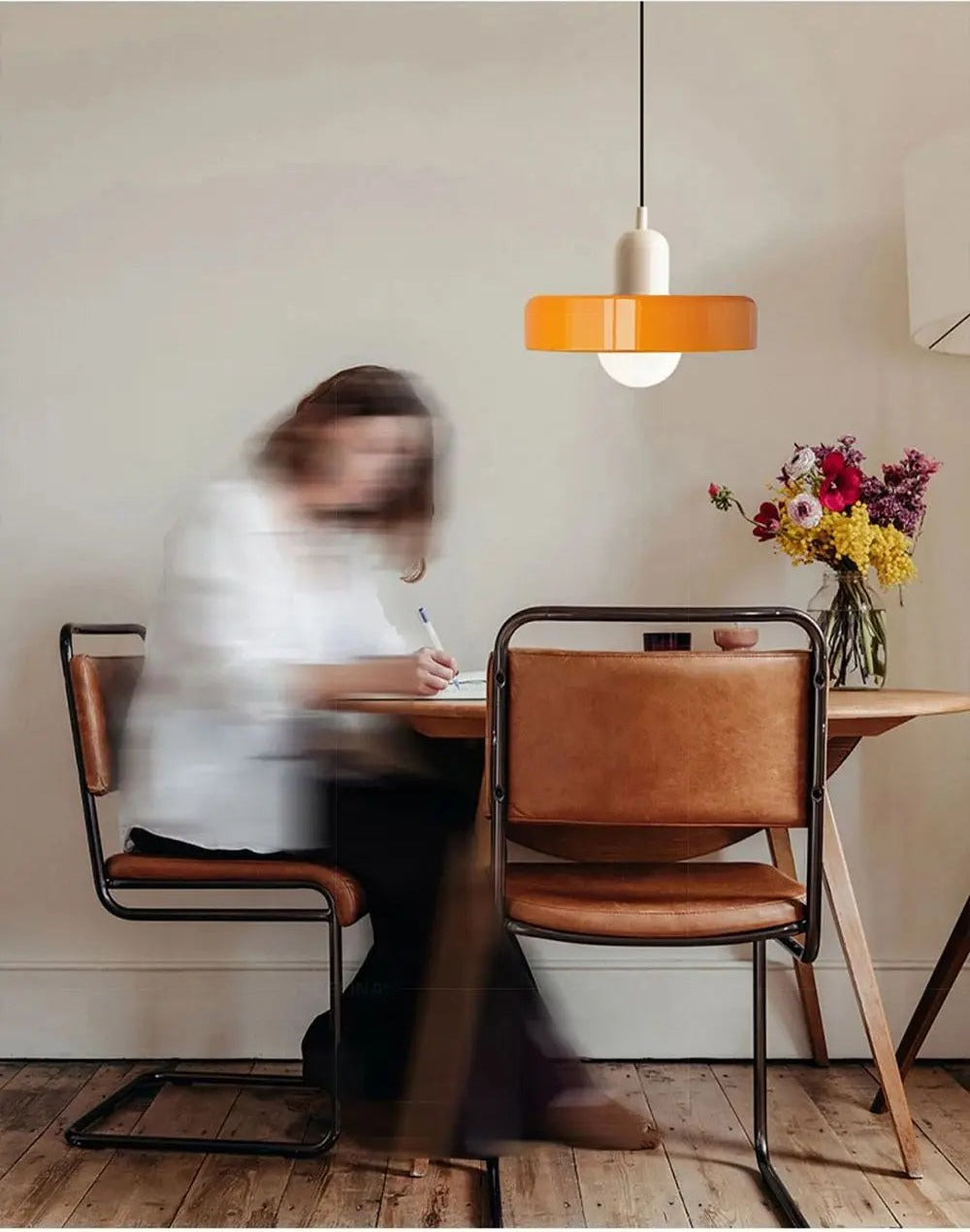 Suspension en verre coloré rétro – Positano, vue d’ambiance